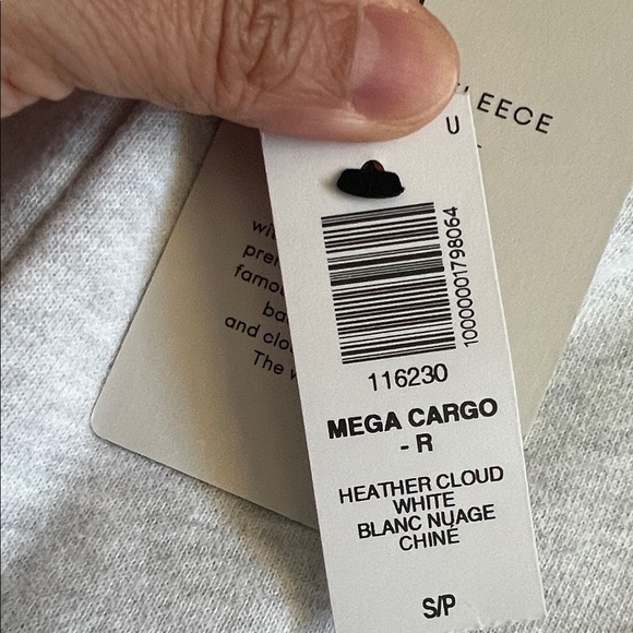 NWT Aritzia mega cargo cozy fleece Heather Gray Cargo Joggers size small - Picture 4 of 4